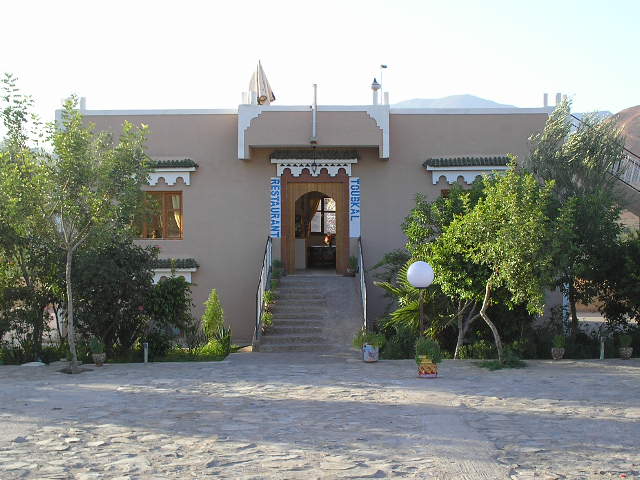 AUBERGE RESTAURANT CAMPING  TOUBKAL Hotel taliouine Riad taliouine :  services pour Handicaps